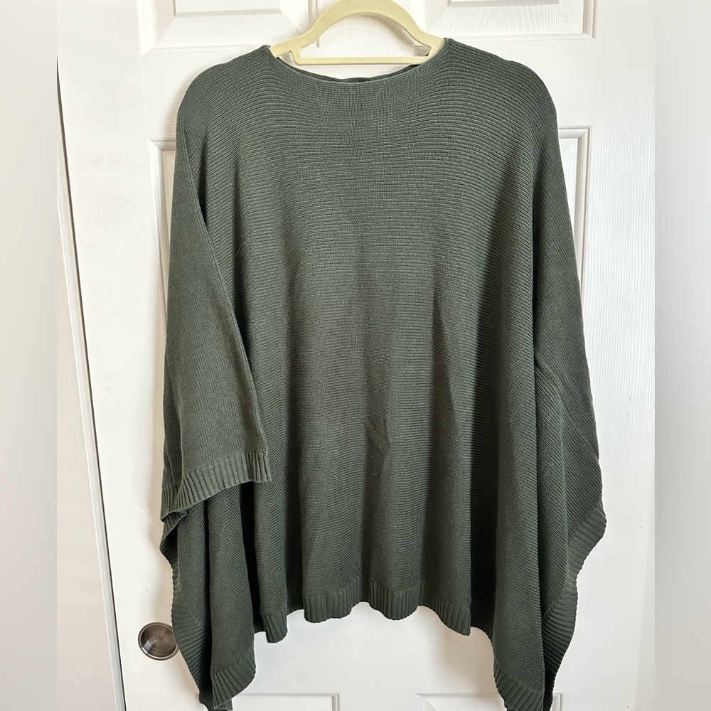 Lululemon divinity poncho